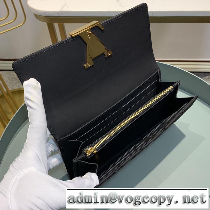 秋服コーデ2019年版 ルイ ヴィトン LOUIS VUITTON 大胆なチェックの人気トレンド 財布/ウォレット 4色可選 秋にはやる最新作を先取り