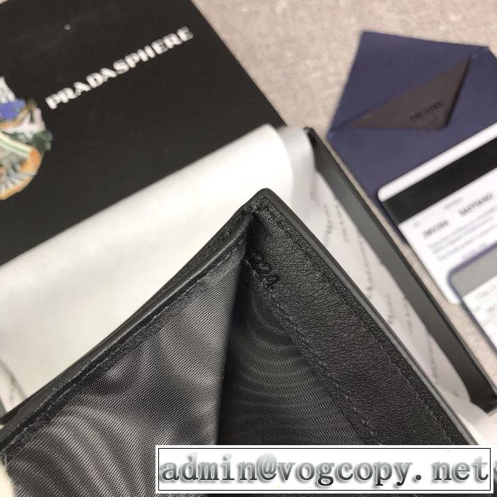 大胆なチェックの人気トレンド  プラダ PRADA 2019秋冬トレンドアイテム 財布/ウォレット 2色可選 今年注目な新品セール