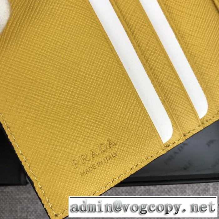 財布/ウォレット 秋冬とれんど新品目立ち プラダ PRADA 2019秋冬最重要アイテム  3色可選 2019秋冬トレンドデザイン