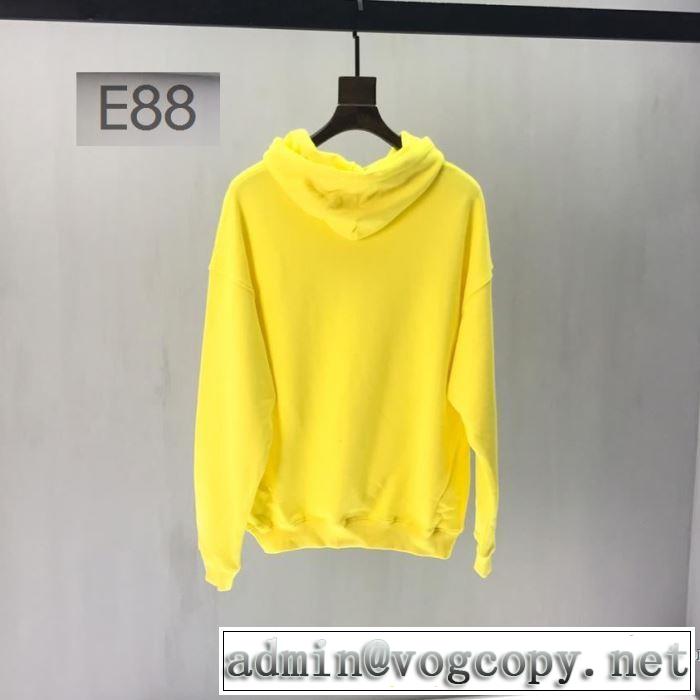 2019年春夏流行ファッション パーカー   おしゃれな大人の着こなし バレンシアガ BALENCIAGA  ファッションにトレンド