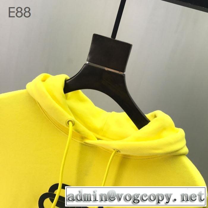 2019年春夏流行ファッション パーカー   おしゃれな大人の着こなし バレンシアガ BALENCIAGA  ファッションにトレンド