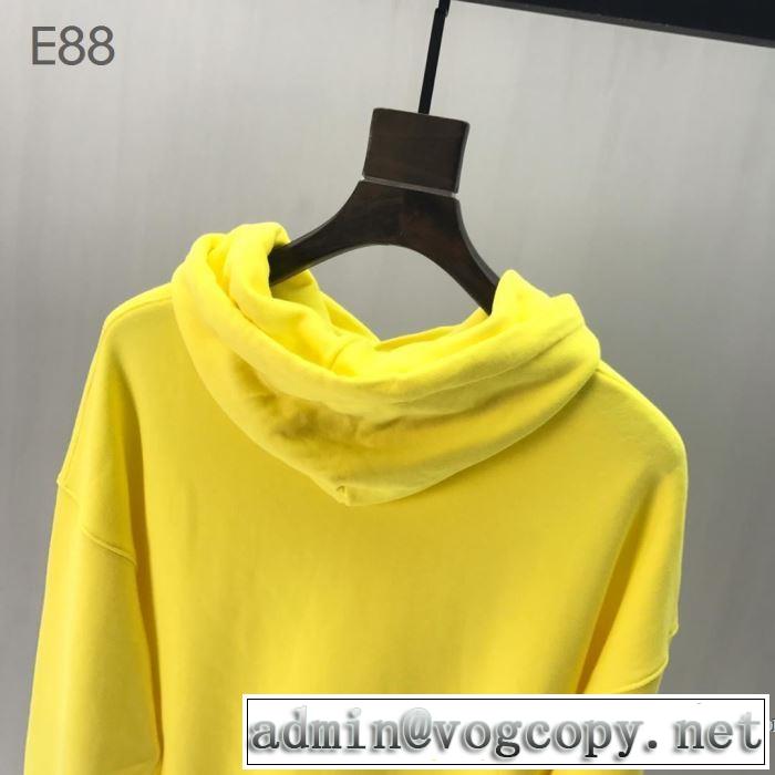 2019年春夏流行ファッション パーカー   おしゃれな大人の着こなし バレンシアガ BALENCIAGA  ファッションにトレンド