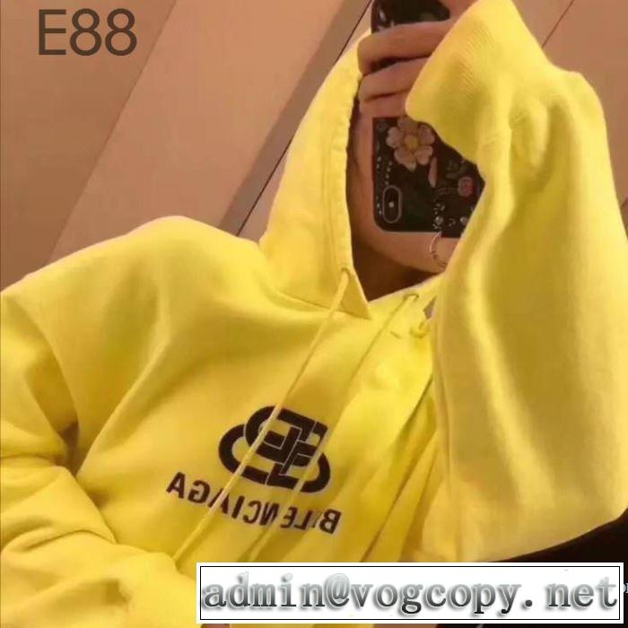 2019年春夏流行ファッション パーカー   おしゃれな大人の着こなし バレンシアガ BALENCIAGA  ファッションにトレンド