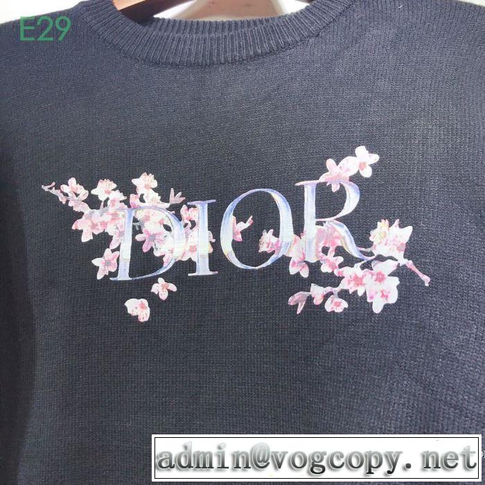 プルオーバーパーカー キレイめ感が強い ディオール DIOR2019夏色っぽさ 夏の大人カジュアルスタイル