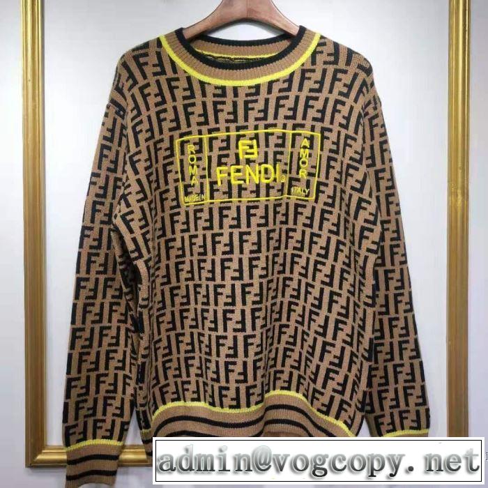 プルオーバーパーカー 大人っぽいファション感 フェンディ 大胆なデザイン FENDI  2019春夏の大注目トレンド
