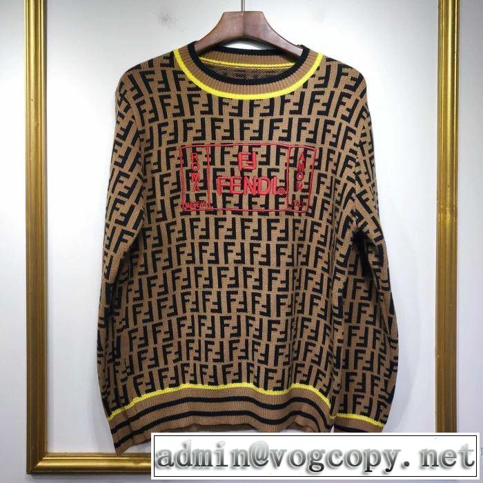 プルオーバーパーカー 大人っぽいファション感 フェンディ 大胆なデザイン FENDI  2019春夏の大注目トレンド