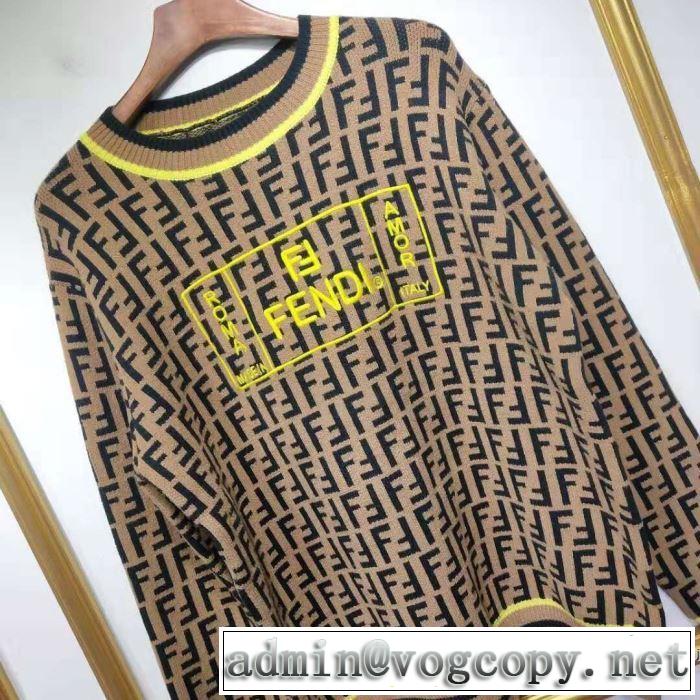 プルオーバーパーカー 大人っぽいファション感 フェンディ 大胆なデザイン FENDI  2019春夏の大注目トレンド
