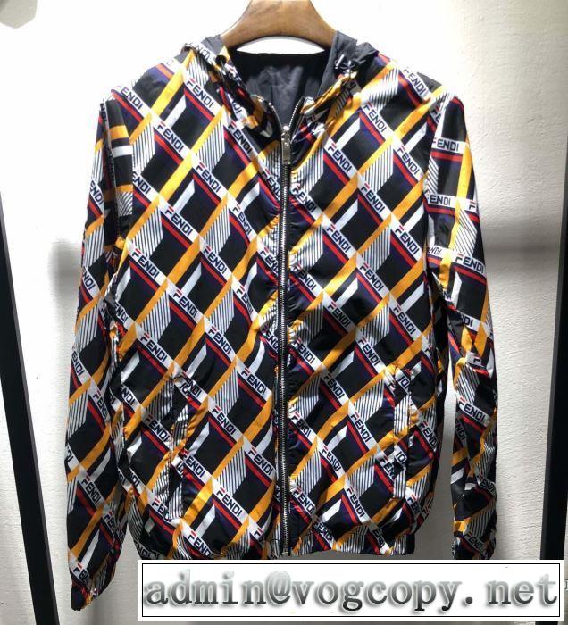 今年春夏ファション流行り  フード付きコート  2019SSのトレンド商品 フェンディ FENDI 透け感優しい