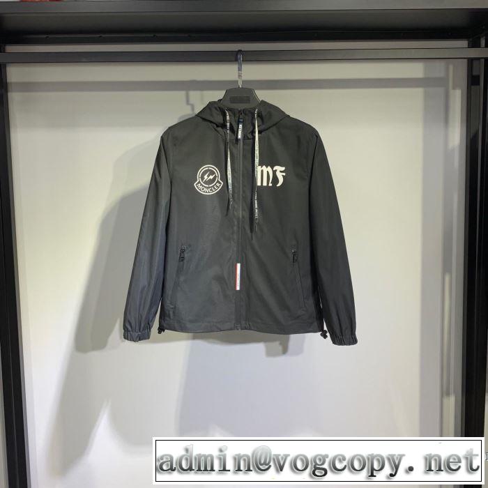モンクレール MONCLER シンプルながら切れ味のいい  2色可選 フード付きコート2019年春夏シーズンの人気