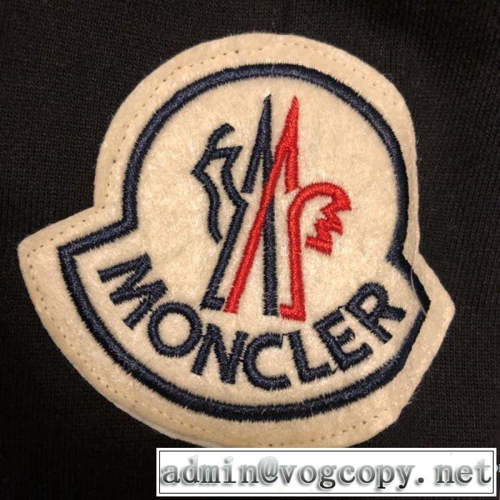 ぜひ今年のトレンドをチェック  プルオーバーパーカー 2019年春夏流行ファッション モンクレール MONCLER ちょっと大人の印象