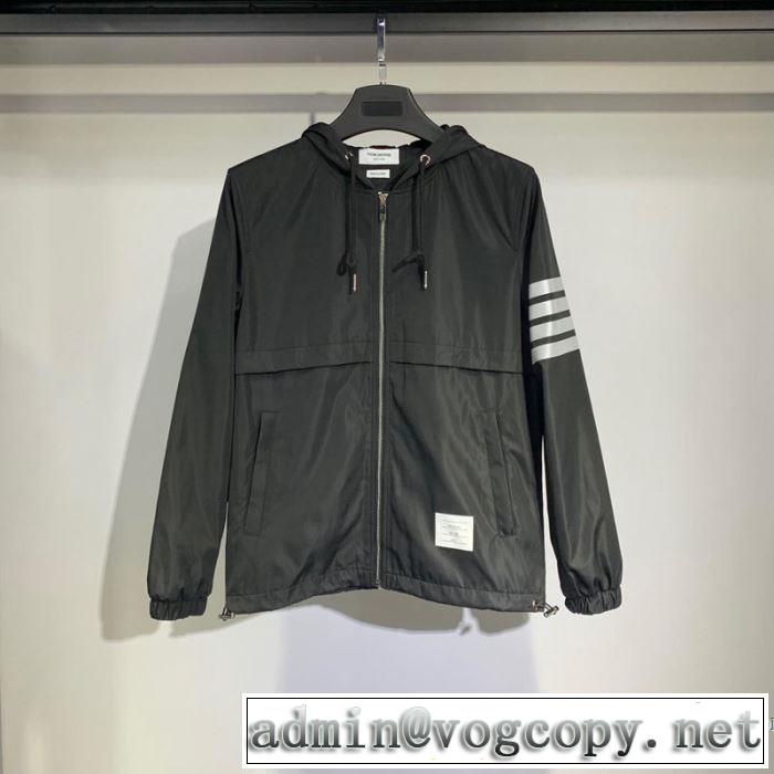 2019年春夏流行ファッション トムブラウン THOM BROWNE トレンド感があって涼しげ ハーフコート 2色可選 リッチな印象に
