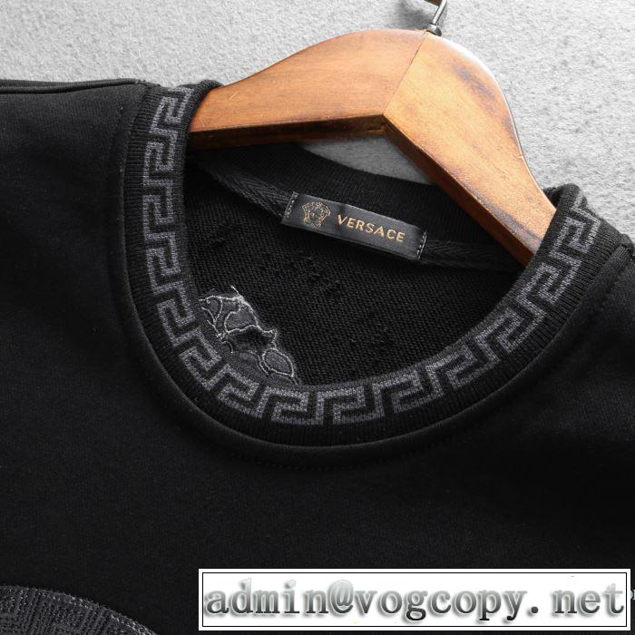 春色の最旬の人気アイテム  ヴェルサーチVERSACE 2019夏ファション新品 上下セット夏らしい品格が漂う