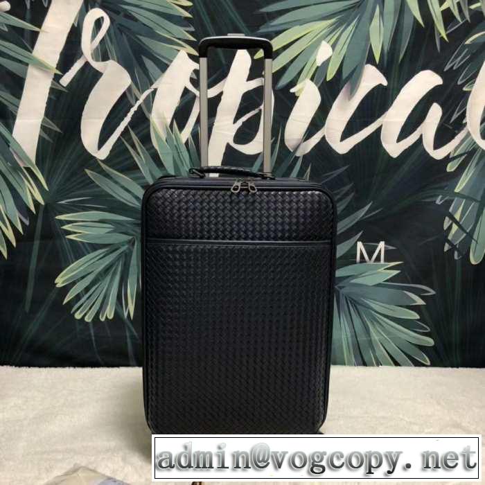 スーツケース今年春夏ファション流行り ボッテガ ヴェネタ2019春夏の大注目トレンド  BOTTEGA VENETA