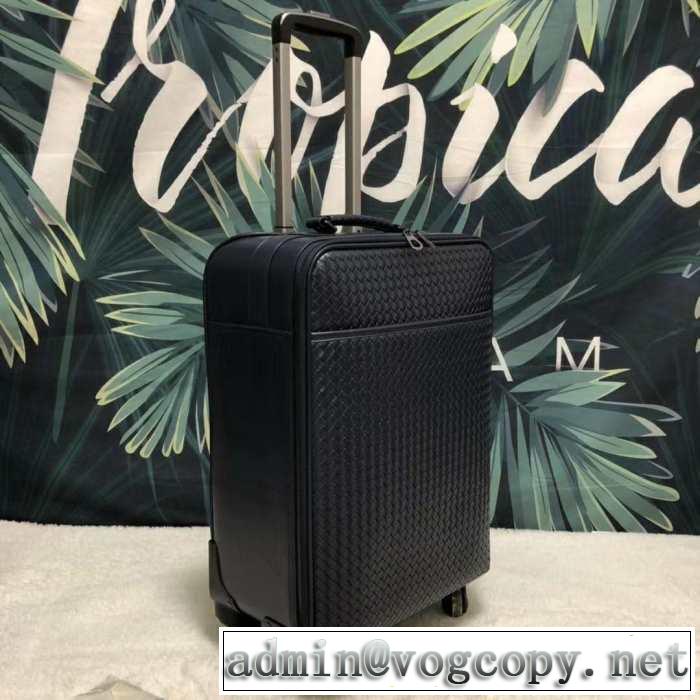 スーツケース今年春夏ファション流行り ボッテガ ヴェネタ2019春夏の大注目トレンド  BOTTEGA VENETA