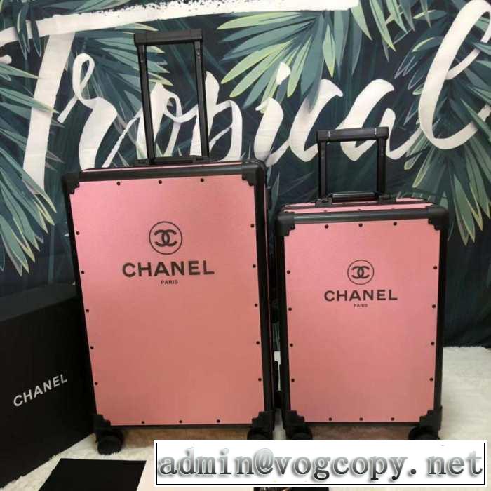送料込み 希少品 CH2019春夏の大注目トレンド CHスーツケース NEW素敵