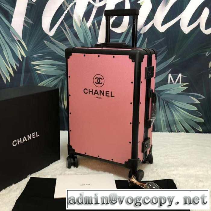 送料込み 希少品 CH2019春夏の大注目トレンド CHスーツケース NEW素敵