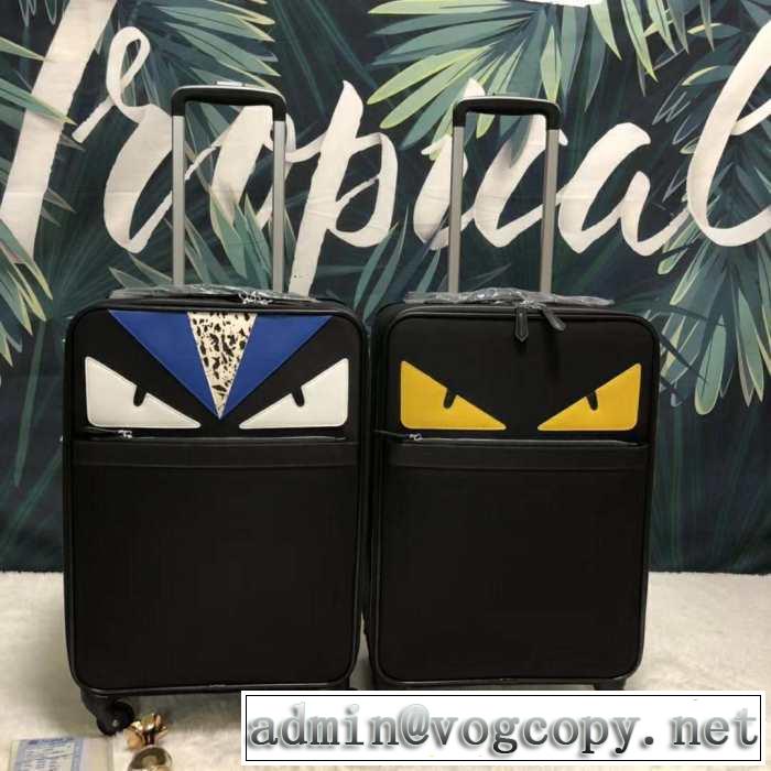 フェンディ FENDI 2019年最新ファッション スーツケース すごく稀少カラー やっと見つけた国内即発