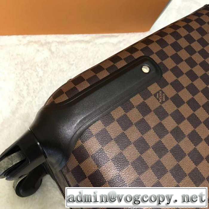 ルイ ヴィトン2019春夏の大注目トレンド LOUIS VUITTON  スーツケース 抜け感のあるキレイめ