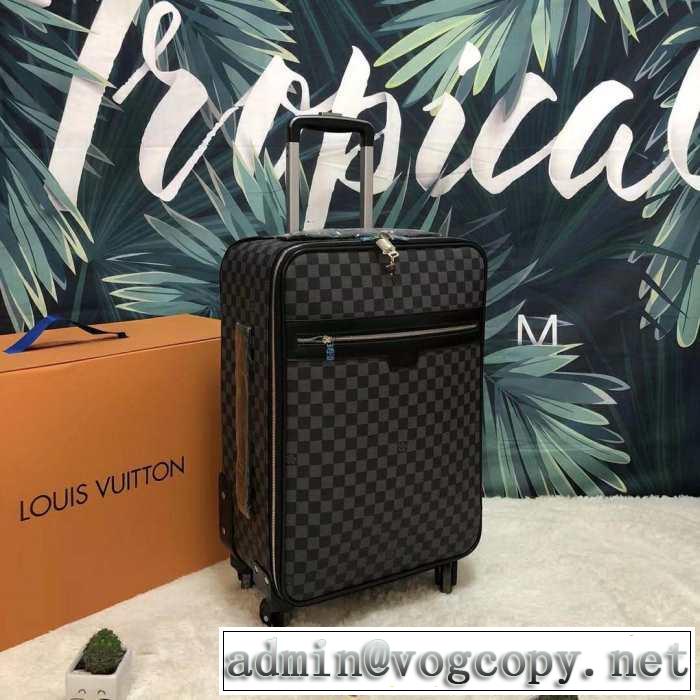 即完売 ルイ ヴィトン LOUIS VUITTON 2019SS スーツケース コーデ選ばずおしゃれのポイント