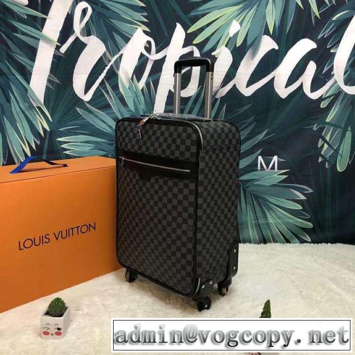 即完売 ルイ ヴィトン LOUIS VUITTON 2019SS スーツケース コーデ選ばずおしゃれのポイント