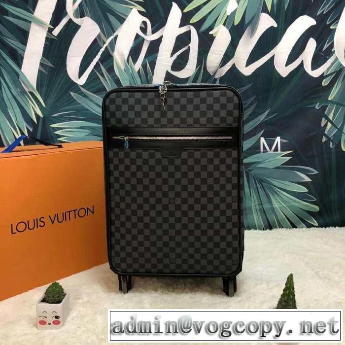 即完売 ルイ ヴィトン LOUIS VUITTON 2019SS スーツケース コーデ選ばずおしゃれのポイント