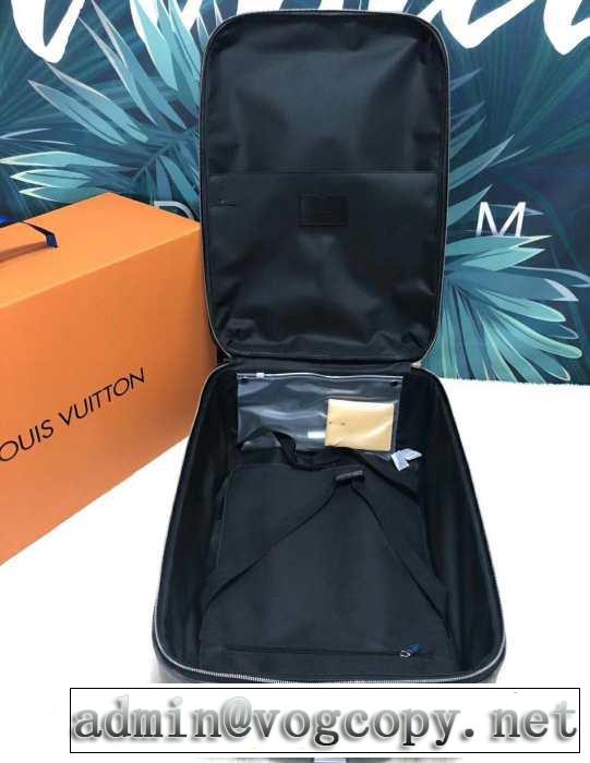 スーツケース ルイ ヴィトンコーデ選ばずおしゃれのポイント LOUIS VUITTON 【2019春夏】最新コレクション