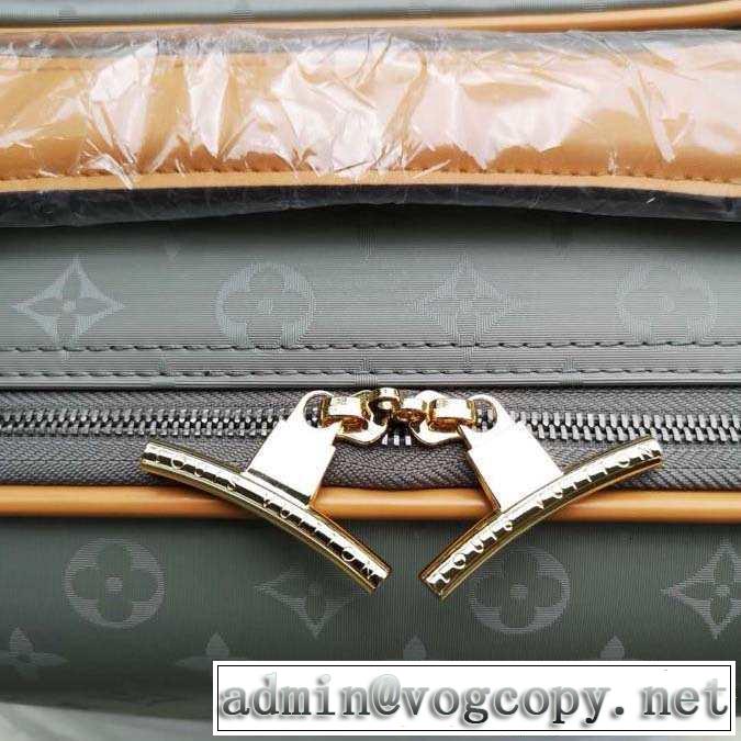 ルイ ヴィトン LOUIS VUITTON  《2019年》今、注目のストリート スーツケース さわやか夏スタイル新品