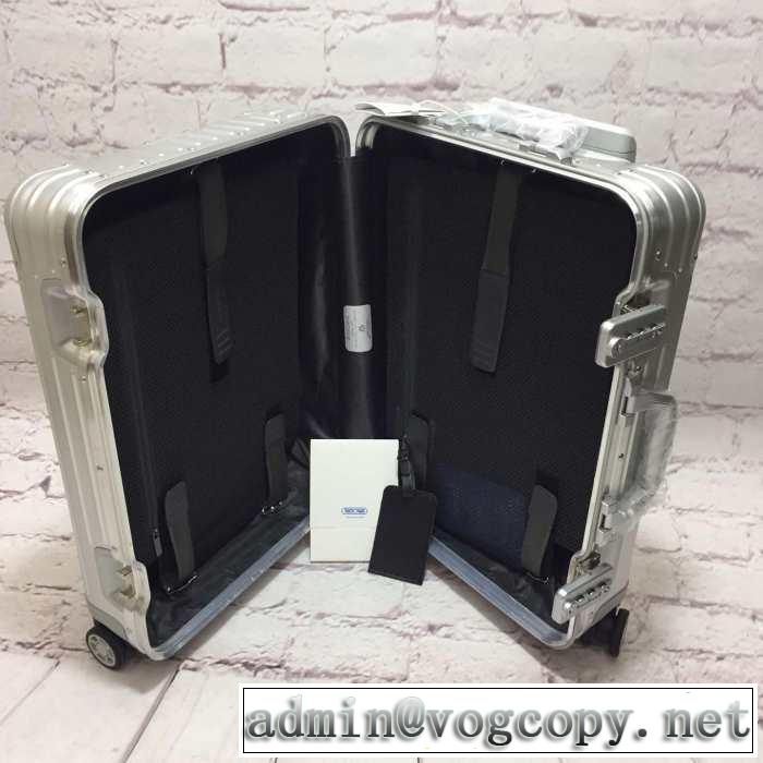 《2019年》今、注目のストリート リモワ Rimowa  スーツケース優しい雰囲気スタイリッシュに