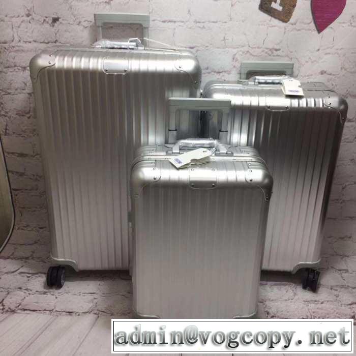 魅力的なカラー使い リモワ Rimowa 2019春夏トレンドアイテム スーツケース今流行りの最新コレクション