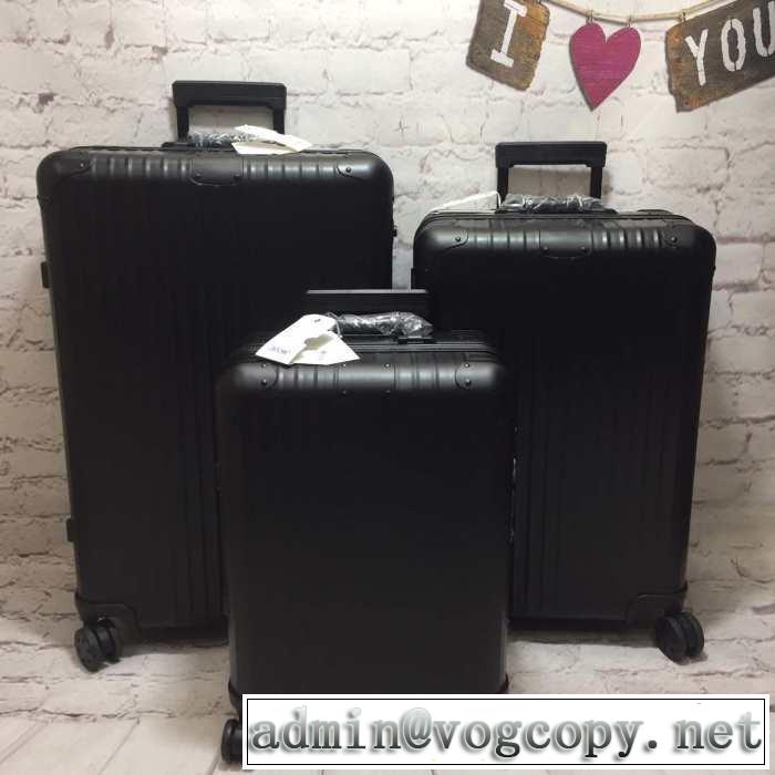 リモワ Rimowa デザイン抜群のアイテムスーツケース2019SSのトレンド商品 夏らしい季節感