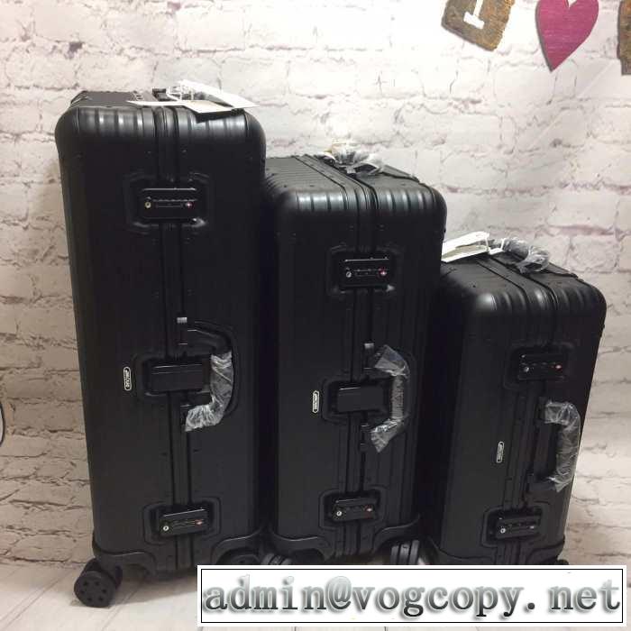 リモワ Rimowa デザイン抜群のアイテムスーツケース2019SSのトレンド商品 夏らしい季節感