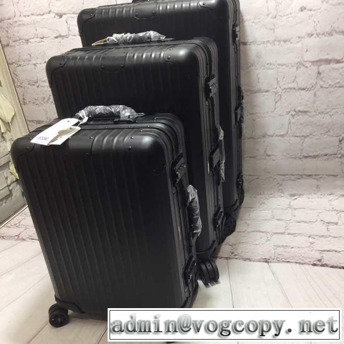 リモワ Rimowa デザイン抜群のアイテムスーツケース2019SSのトレンド商品 夏らしい季節感