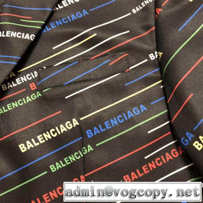 2019-20秋冬トレンドファッション バレンシアガ BALENCIAGA  スーツ おしゃれでおすすめ今季トレンド