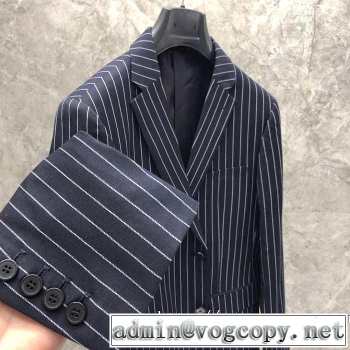 カジュアルコーデオシャレ バーバリー BURBERRY スーツ 2019秋のファッショントレンドはこれ