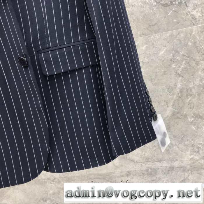 カジュアルコーデオシャレ バーバリー BURBERRY スーツ 2019秋のファッショントレンドはこれ