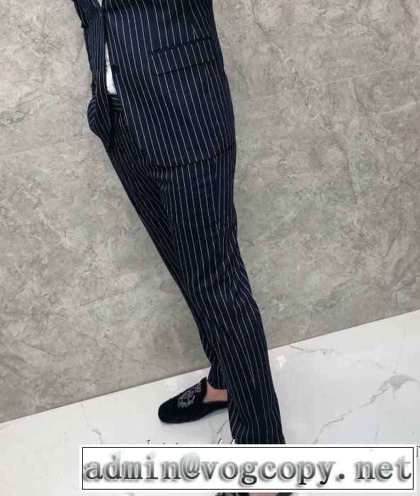 カジュアルコーデオシャレ バーバリー BURBERRY スーツ 2019秋のファッショントレンドはこれ