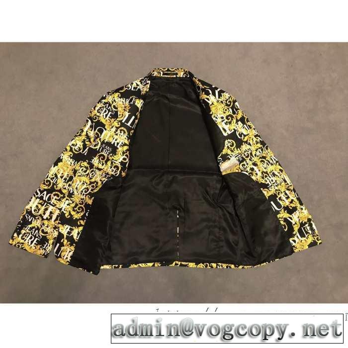 2019秋のファッショントレンドはこれ VERSACE おすすめする注目トレンド スーツ ヴェルサーチ