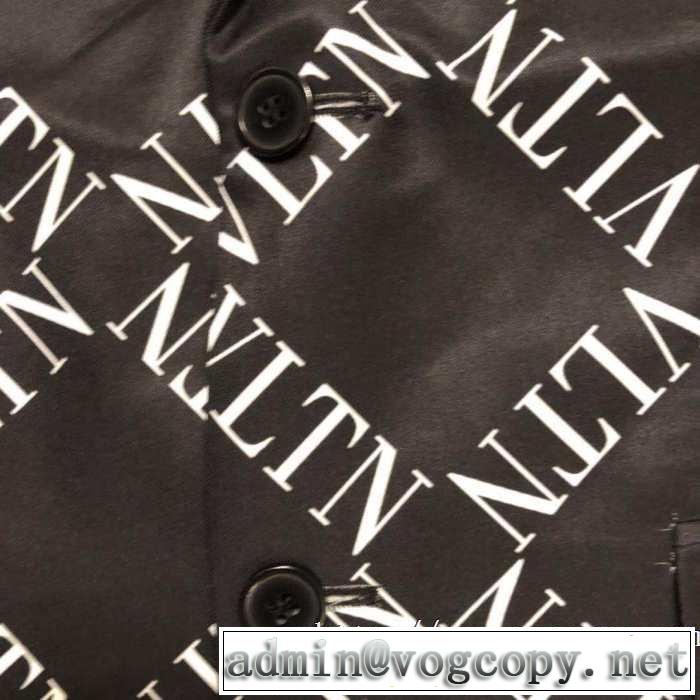 おしゃれさんはいち早く取り ヴァレンティノ2019トレンド秋冬おすすめ安い VALENTINO  スーツ