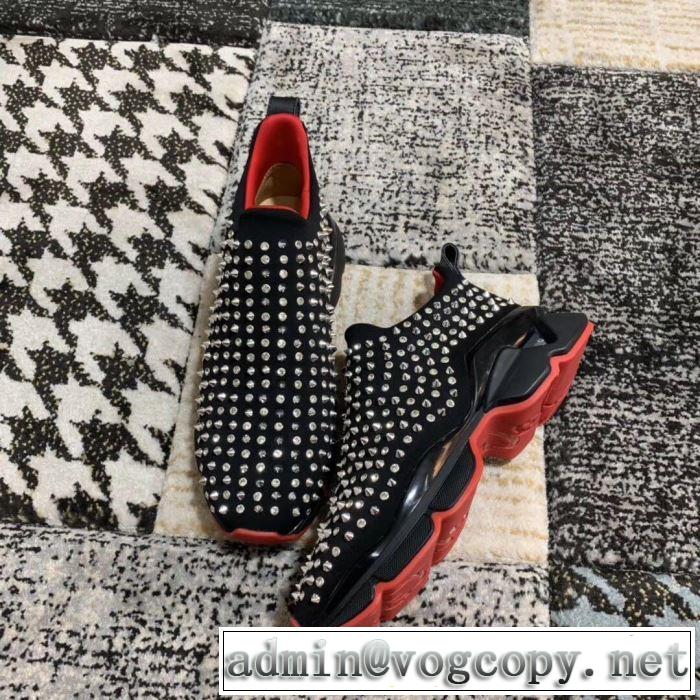 夏に良く似合うちょっと新品 2019春夏のトレンド新商品 クリスチャンルブタン Christian Louboutin スニーカー、靴 2色可選