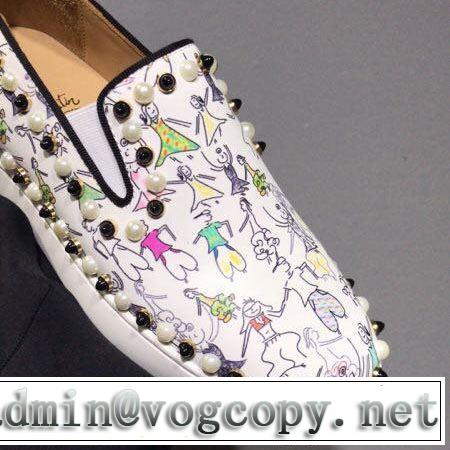 2019春夏も引き続き人気セール クリスチャンルブタン Christian Louboutin スニーカー、靴 夏にぴったり限定アイテム