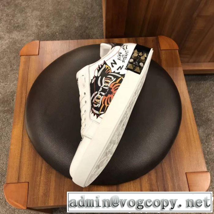 カジュアルシューズ  まずは定番！人気アイテム 2019春夏の大注目トレンド Dolce&Gabbana ドルチェ＆ガッバーナ