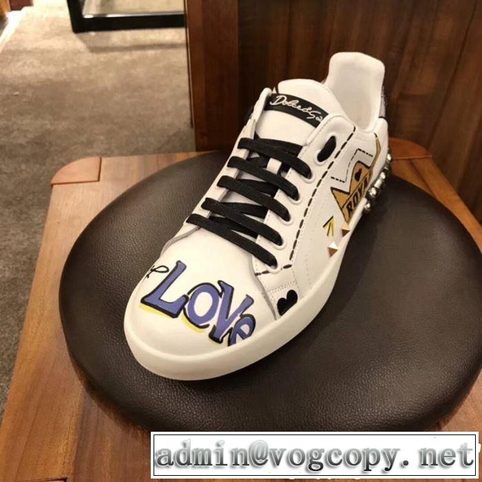海外セレブは大人気 おしゃれな夏ファッション2019 Dolce&Gabbana ドルチェ＆ガッバーナ カジュアルシューズ