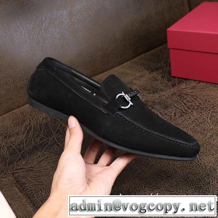 サルヴァトーレフェラガモ 秋ファションのトレンド FERRAGAMO 一番おしゃれ秋冬トレンド ローファー 2019秋に注目したい