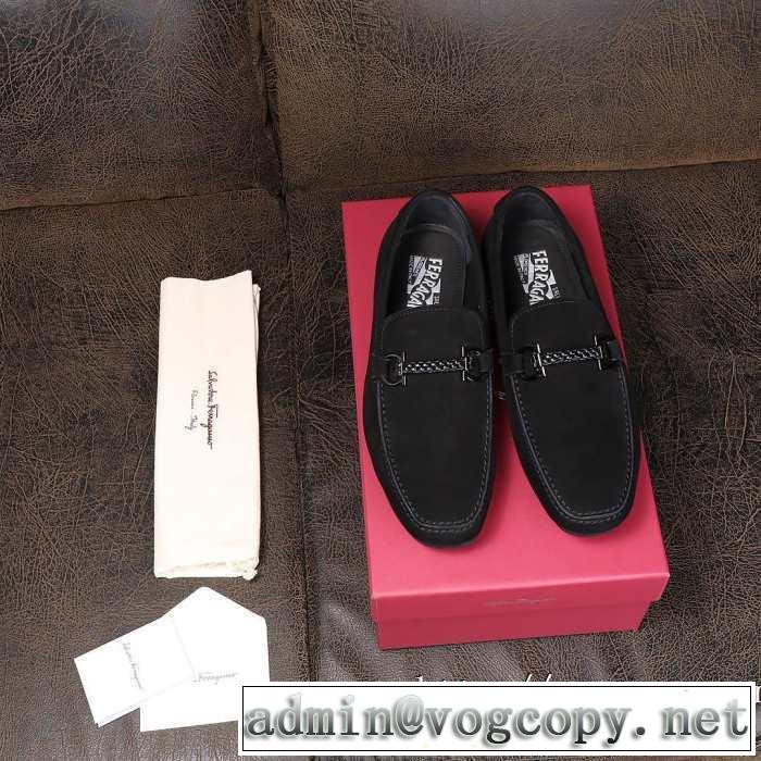 サルヴァトーレフェラガモ 秋ファションのトレンド FERRAGAMO 一番おしゃれ秋冬トレンド ローファー 2019秋に注目したい
