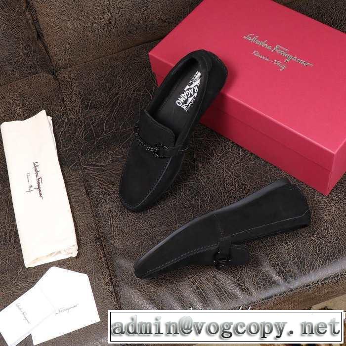 サルヴァトーレフェラガモ 秋ファションのトレンド FERRAGAMO 一番おしゃれ秋冬トレンド ローファー 2019秋に注目したい