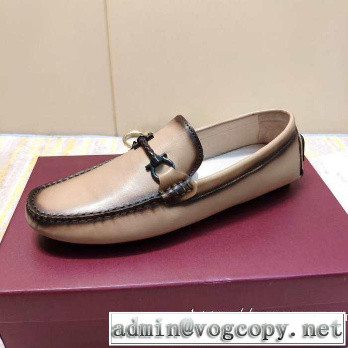 今シーズン注目のアイテムローファー  サルヴァトーレフェラガモ FERRAGAMO 2019秋断然ブランド推し 秋冬コーデと相性がいい