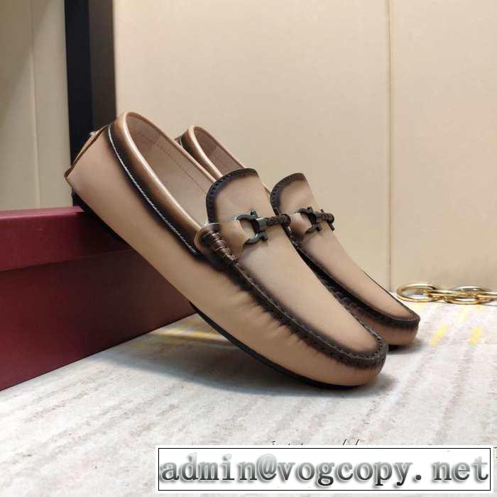 今シーズン注目のアイテムローファー  サルヴァトーレフェラガモ FERRAGAMO 2019秋断然ブランド推し 秋冬コーデと相性がいい