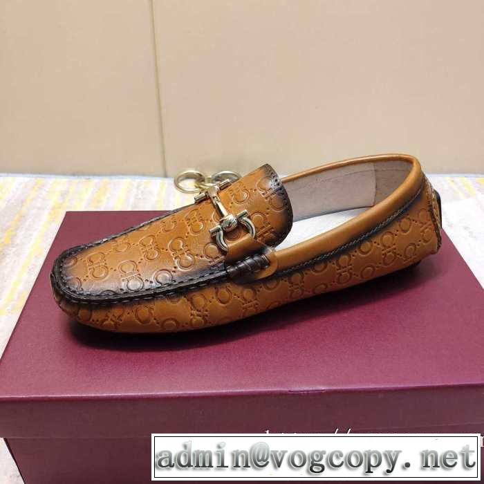 サルヴァトーレフェラガモ FERRAGAMO 2019年秋冬に欠かせない  ローファー 今から取り入れられるトレンド