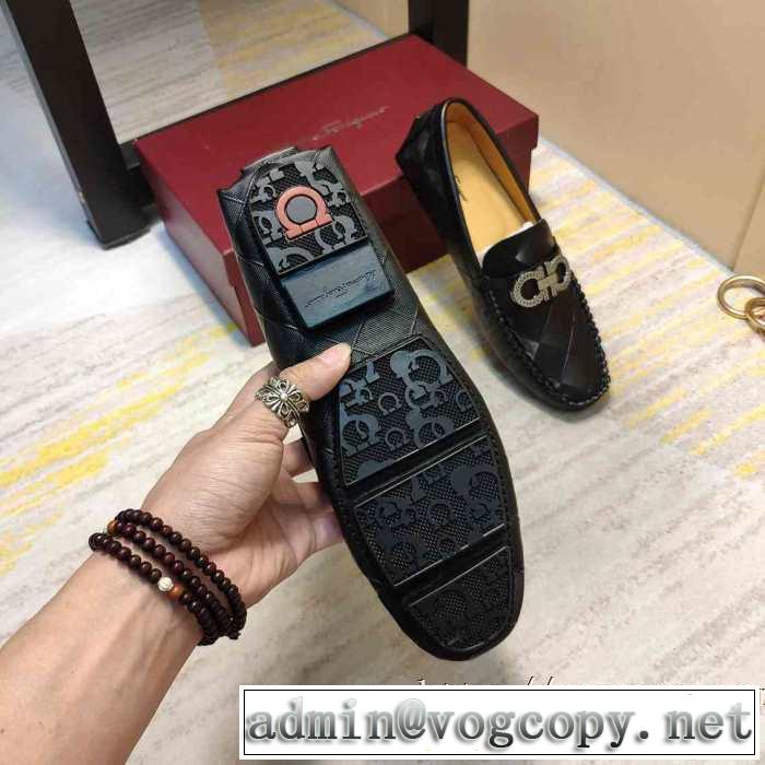 FERRAGAMO トレンド入り確実最新コレクション サルヴァトーレフェラガモ  活躍するトレンドアイテム ローファー
