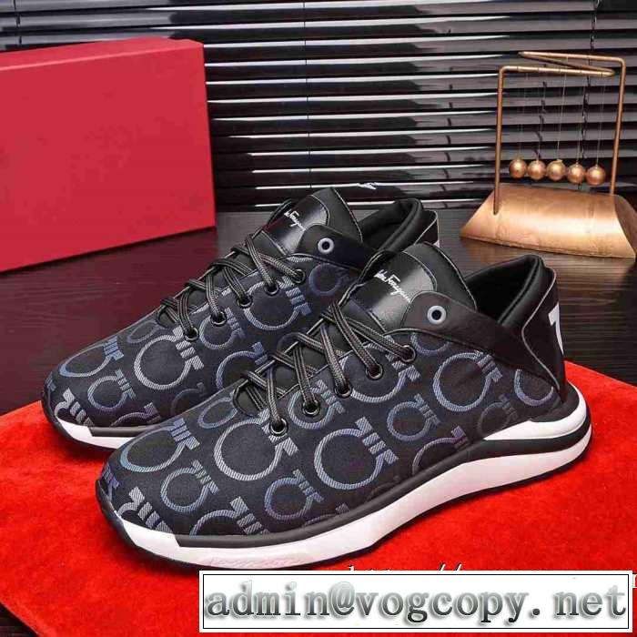 今季トレンドをうまく取り サルヴァトーレフェラガモ 【2019秋冬】の注目トレンド FERRAGAMO ローファー オシャレスタイルが今年流